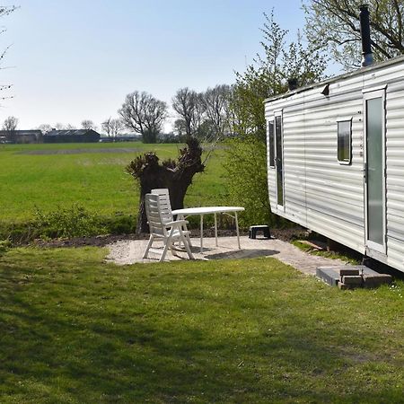 Camping De Blauwe Reiger Pieterzijl ภายนอก รูปภาพ
