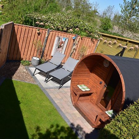Camping De Blauwe Reiger Pieterzijl ภายนอก รูปภาพ