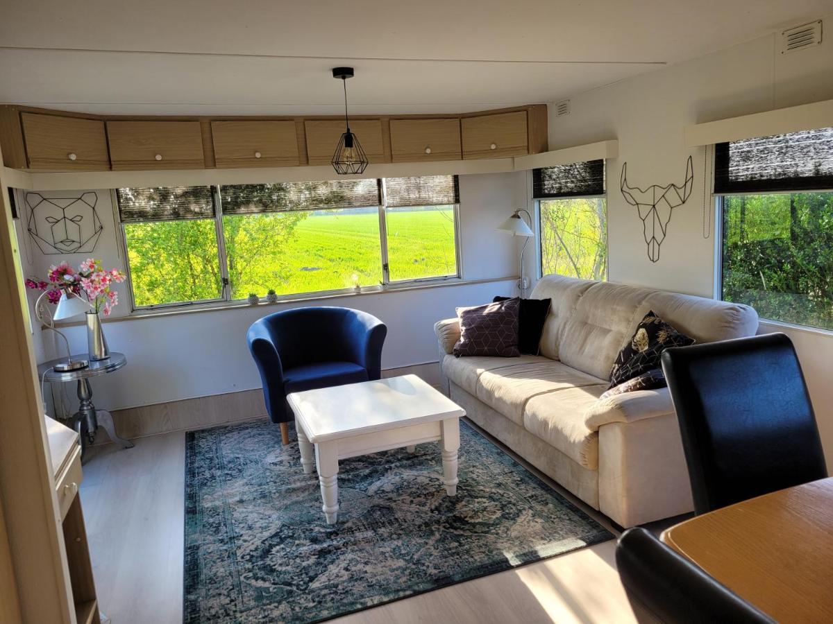 Camping De Blauwe Reiger Pieterzijl ภายนอก รูปภาพ